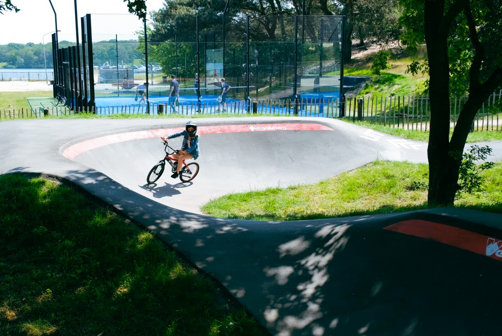 padelbaan en fietsbaan